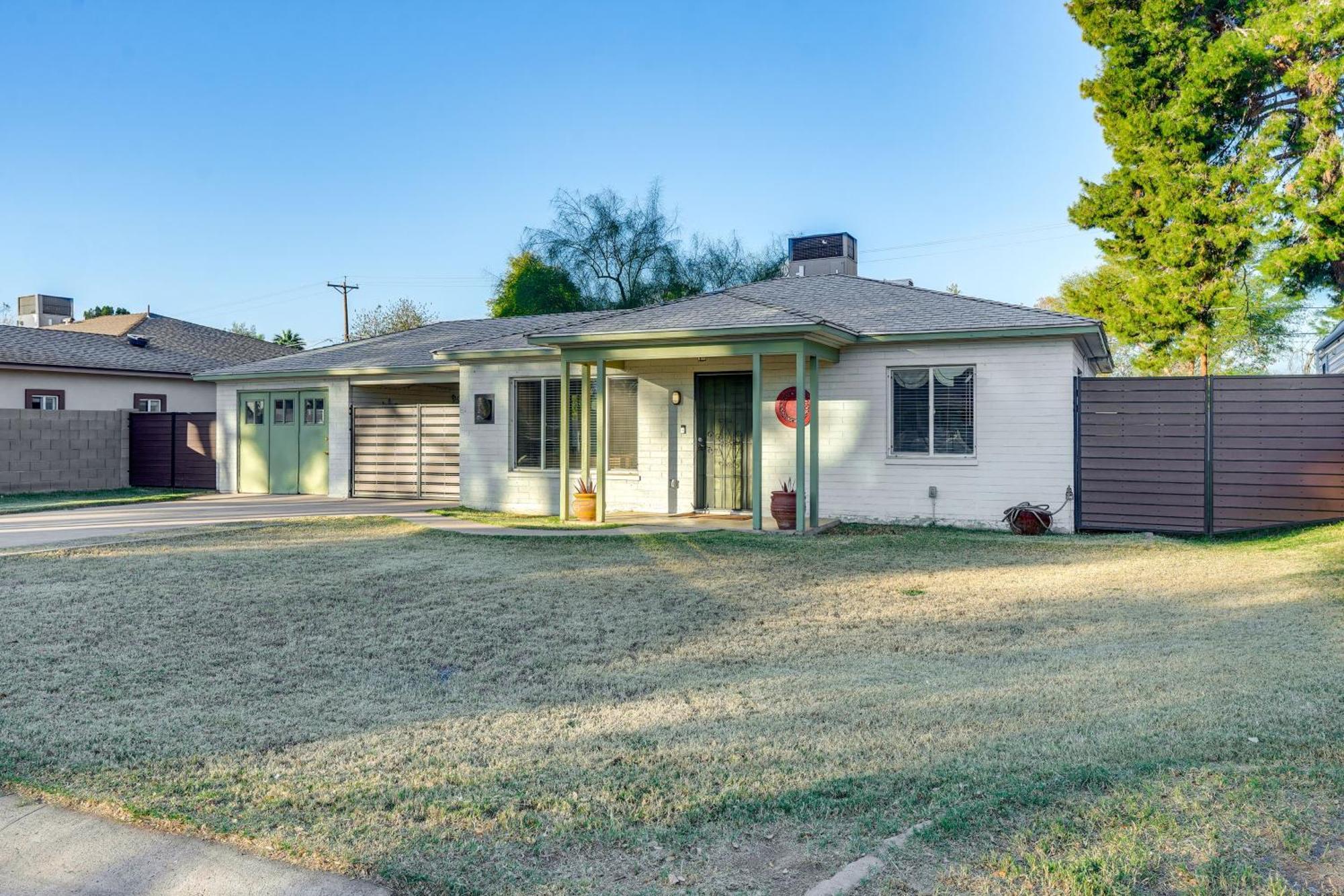 Pet-Friendly Phoenix Home With Breezeway And Fire Pit! Exterior foto
